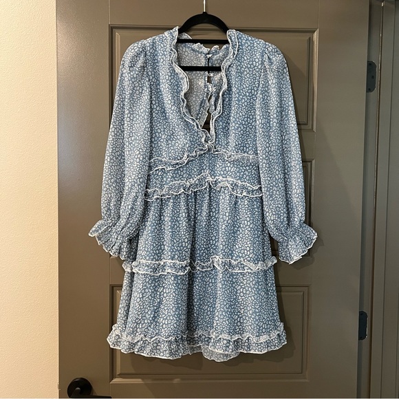 Small Women’s Dress BRAND NEW - Picture 2 of 3